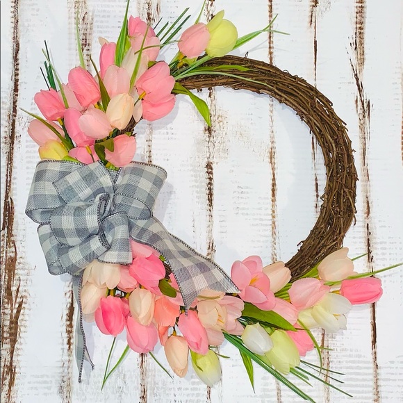 Wreath - Picture 1 of 2